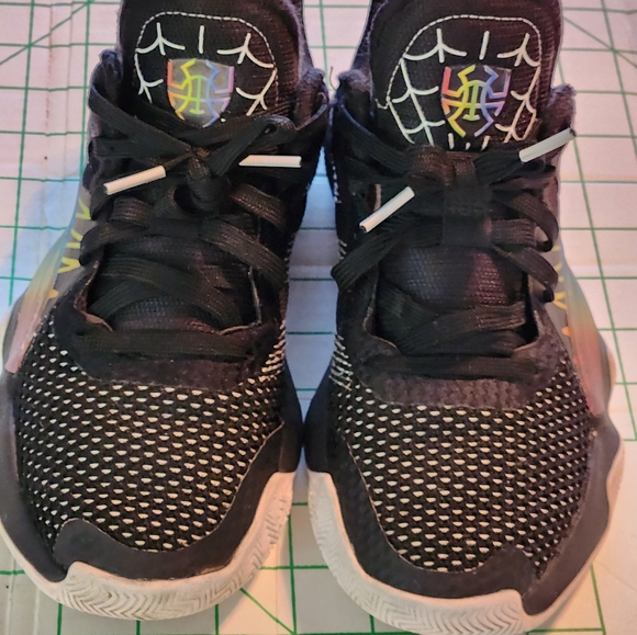 Adidas D.O.N Issue #1 Spiderman Basketball Shoes Size 5Y Black EG6566 - Picture 2 of 16